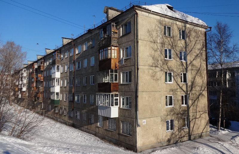 Остекление балконов в домах проекта Хрущёвка